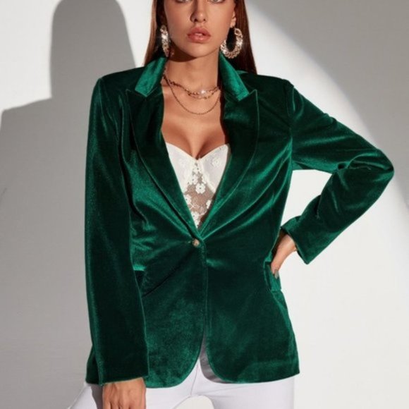 The Chic Girl Green Single Button Velvet Blazer - Picture 4 of 6